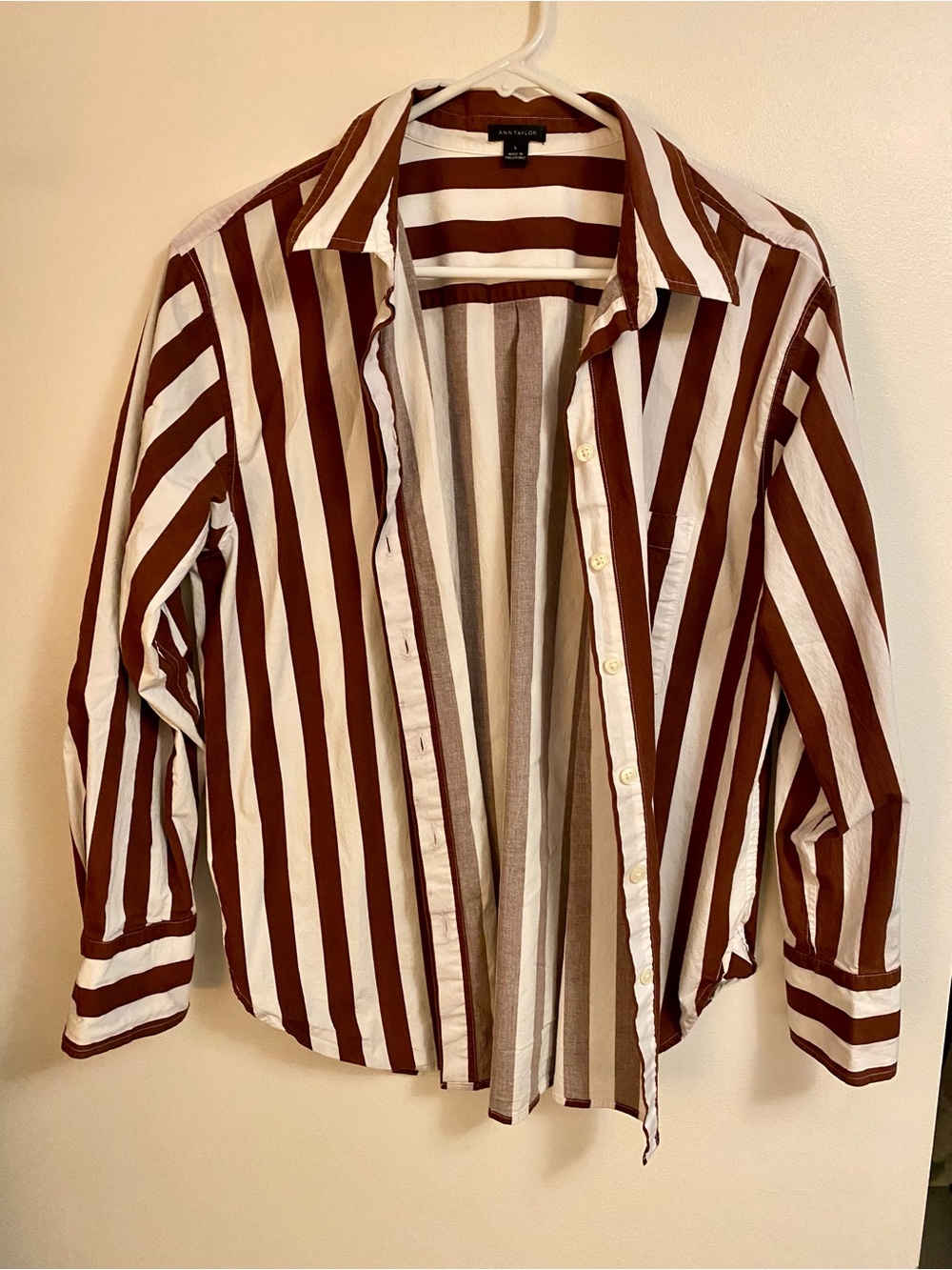 Ann Taylor Brown & White Striped Button-Down Shirt